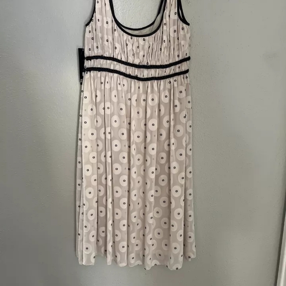 Adrianna Appelle Polka Dot dress - Picture 3 of 4